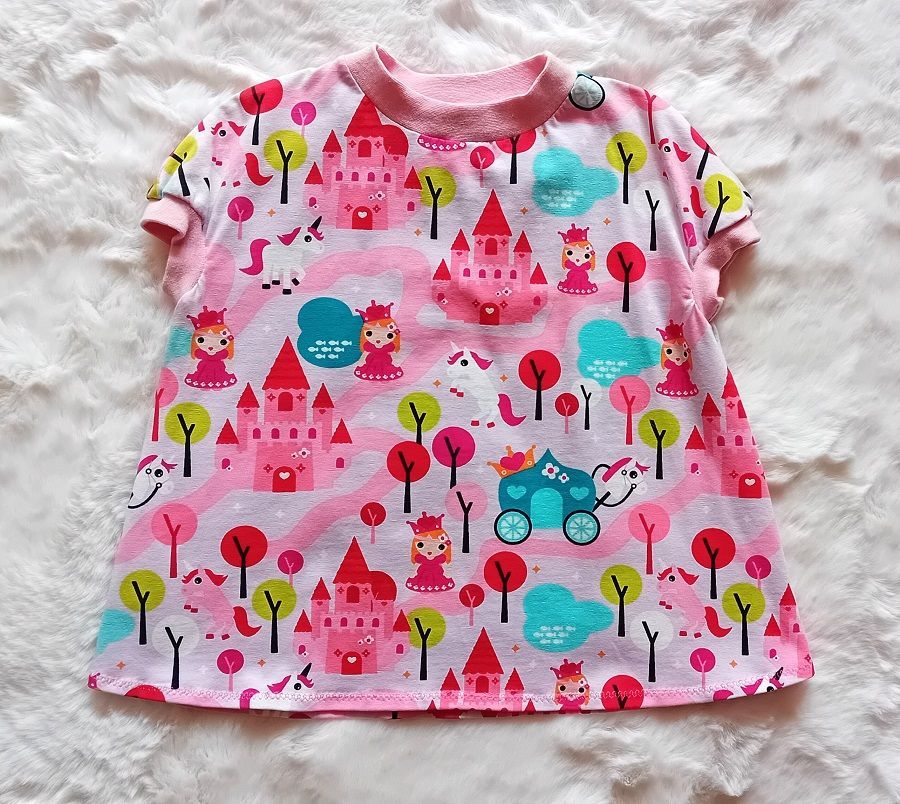 Kinder Tunika Shirt TRAUMSCHLOSS in Gr. 86/92 Kinder Tunika Shirt TRAUMSCHLOSS in Gr. 86/92