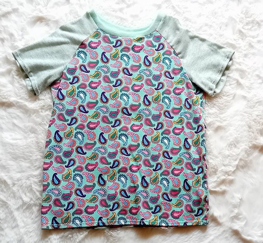 Kinder T-Shirt PAISLEY in Gr. 134 Kinder T-Shirt PAISLEY in Gr. 134