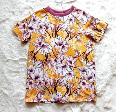 Kinder T-Shirt MAGNOLIEN in Gr. 134 Kinder T-Shirt MAGNOLIEN in Gr. 134