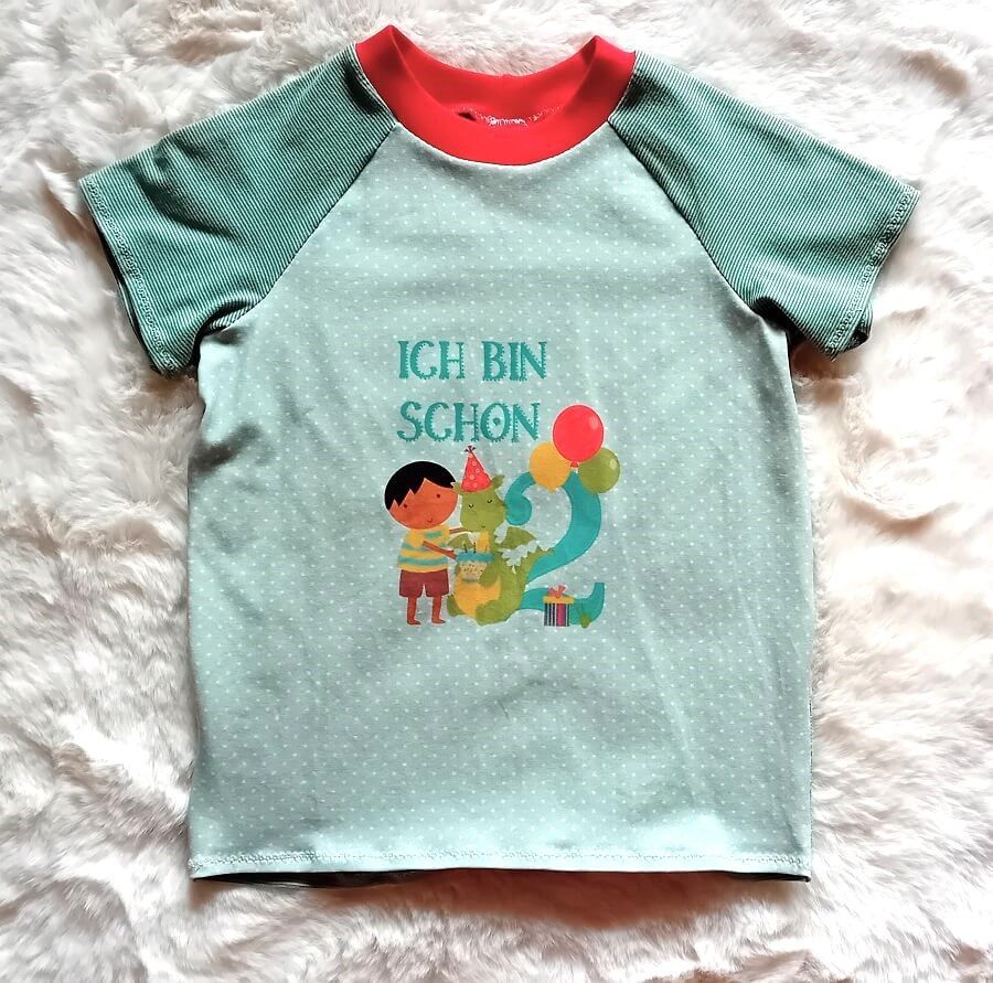 Kinder T-Shirt *2. GEBURTSTAG* in Gr. 98 Kinder T-Shirt *2. GEBURTSTAG* in Gr. 98