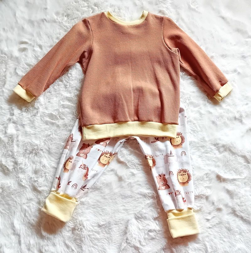 Kinder Set Pullover & Hose WILD ANIMALS in Gr.  98/104