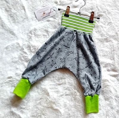 Baby Pumphose FLUGZEUGE in Gr. 68/74 Baby Pumphose FLUGZEUGE in Gr. 68/74