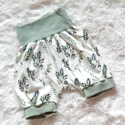 Kindershorts EUKALYPTUS in Gr. 80-92 Kindershorts EUKALYPTUS in Gr. 80-92