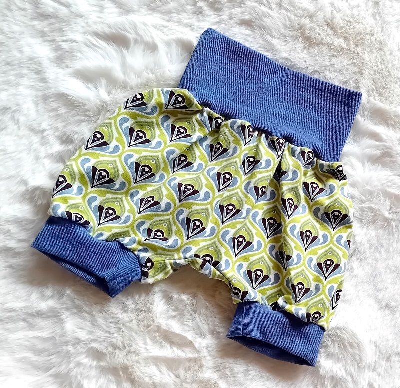 Babyshorts SOMMERWALZER in Gr. 68/74 Babyshorts SOMMERWALZER in Gr. 68/74