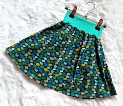 Kinderrock Tellerrock BLUMENSTECKER in Gr. 110/116 Kinderrock Tellerrock BLUMENSTECKER in Gr. 110/116