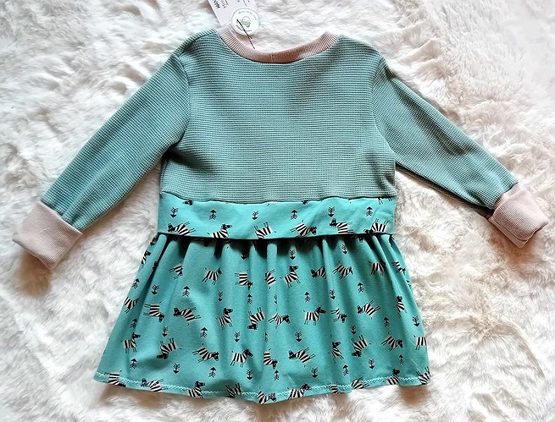 Girly Sweater ZEBRAS in Gr. 92