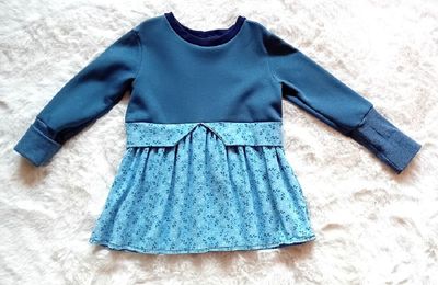 Girly Sweater  BLUMENRANKEN in Gr. 104