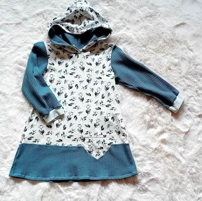 Kapuzenkleid Kinder langarm ROSEN in Gr. 98