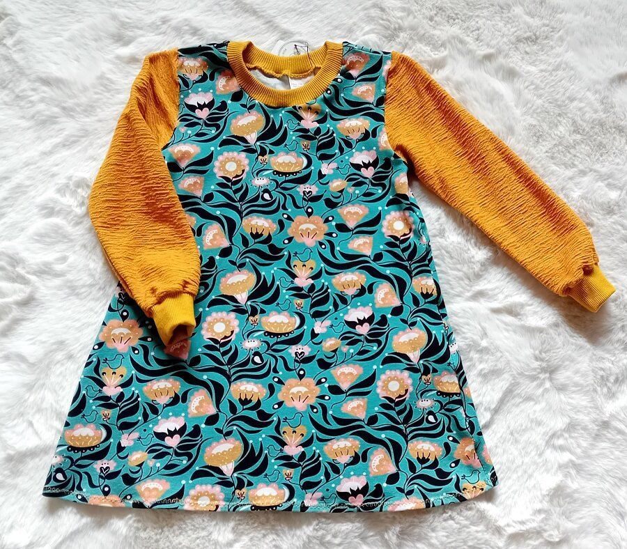 Kinderkleid langarm  BLUMENTANZ in Gr. 98 Kinderkleid langarm  BLUMENTANZ in Gr. 98