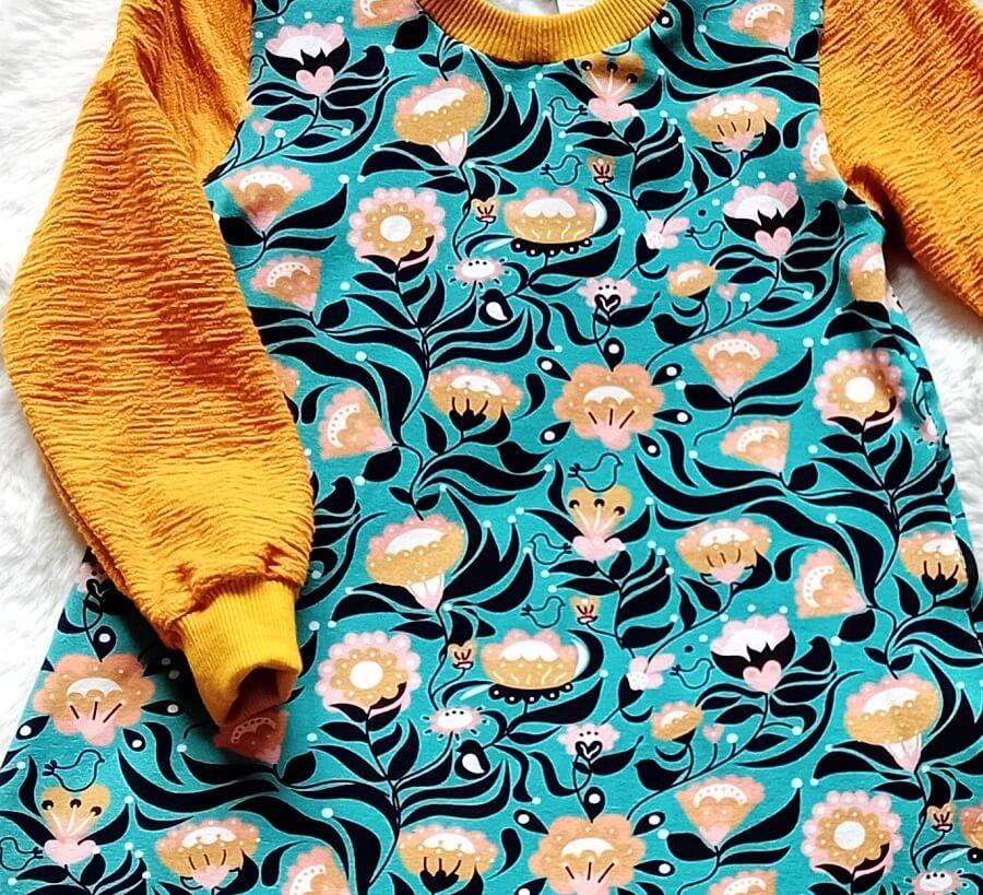 Kinderkleid langarm  BLUMENTANZ in Gr. 98