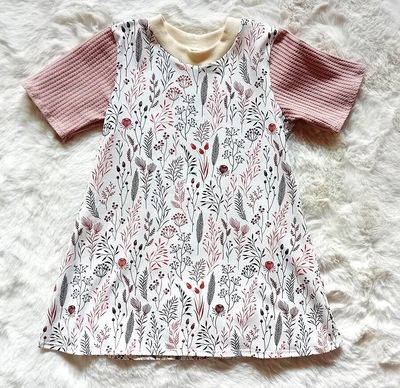 Kinderkleid Sommerkleid BLUMENZWEIGE in Gr. 98 Kinderkleid Sommerkleid BLUMENZWEIGE in Gr. 98