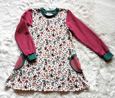 Kinderkleid langarm HERBSTZEIT in Gr. 110 Kinderkleid langarm HERBSTZEIT in Gr. 110