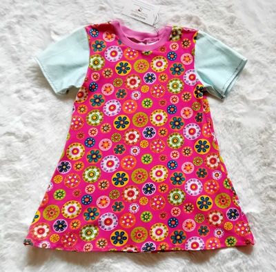 Kinderkleid Sommerkleid BLUMENKRINGEL in Gr. 122 Kinderkleid Sommerkleid BLUMENKRINGEL in Gr. 122