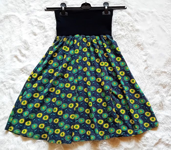 Damenrock Tellerrock  BLUMENMEER  in Universal Gr. 36-40 Damenrock Tellerrock  BLUMENMEER  in Universal Gr. 36-40