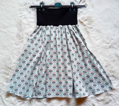 Damenrock Tellerrock  SOMMERWALZER  in Universal  Gr. 36-40 Damenrock Tellerrock  SOMMERWALZER  in Universal  Gr. 36-40