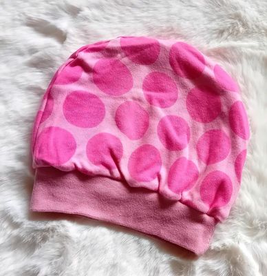 Baby Beanie  PUNKTE SCHMETTERLING / 9-12 Monate Baby Beanie  PUNKTE SCHMETTERLING / 9-12 Monate