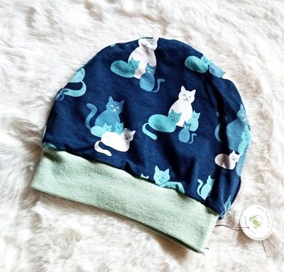 Baby Beanie  KATZEN DREIECKE / 9-12 Monate Baby Beanie  KATZEN DREIECKE / 9-12 Monate