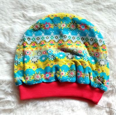 Kinder Beanie RINGELREIHEN PUNKTE  / ab 18 Monaten Kinder Beanie RINGELREIHEN PUNKTE  / ab 18 Monaten