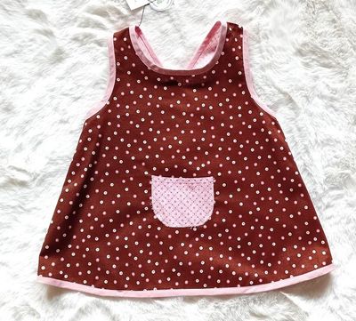 Kinderschuerze PUNKTE in Gr. 98 - 104 Kinderschuerze PUNKTE in Gr. 98 - 104