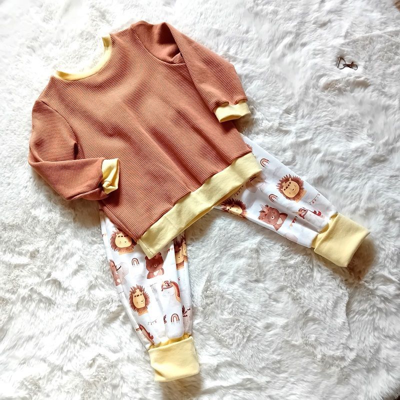 Kinder Set Pullover & Hose WILD ANIMALS in Gr.  98/104 Kinder Set Pullover & Hose WILD ANIMALS in Gr.  98/104