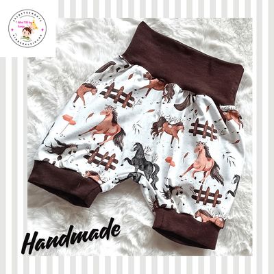 Kindershorts PFERDE in Gr. 80-92