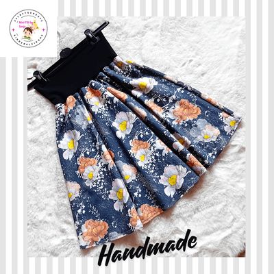 Damenrock Tellerrock  WINTERBLUMEN in Universal  Gr. 40-44