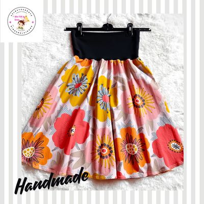 Damenrock Tellerrock  FLOWERS  in Universal Gr. 40-44