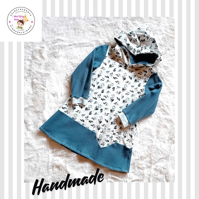 Kapuzenkleid Kinder langarm ROSEN in Gr. 98 Kapuzenkleid Kinder langarm ROSEN in Gr. 98