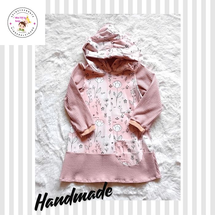 Kapuzenkleid Kinder BLUMENWIESE in Gr. 98 Kapuzenkleid Kinder BLUMENWIESE in Gr. 98