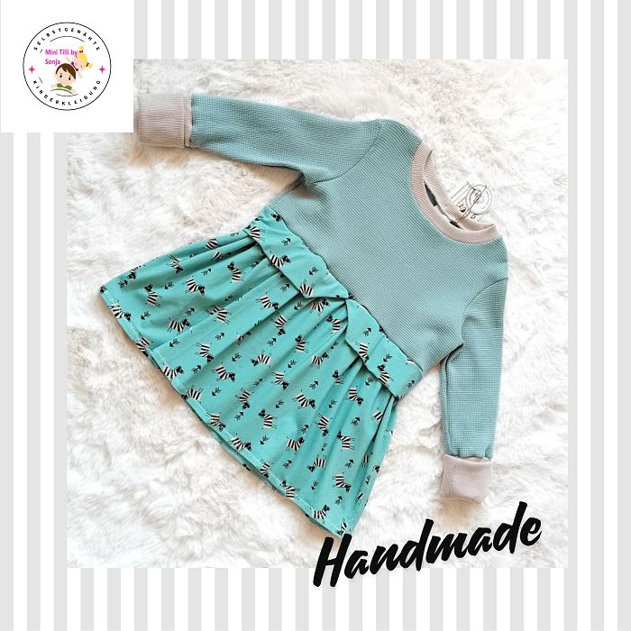 Girly Sweater ZEBRAS in Gr. 92