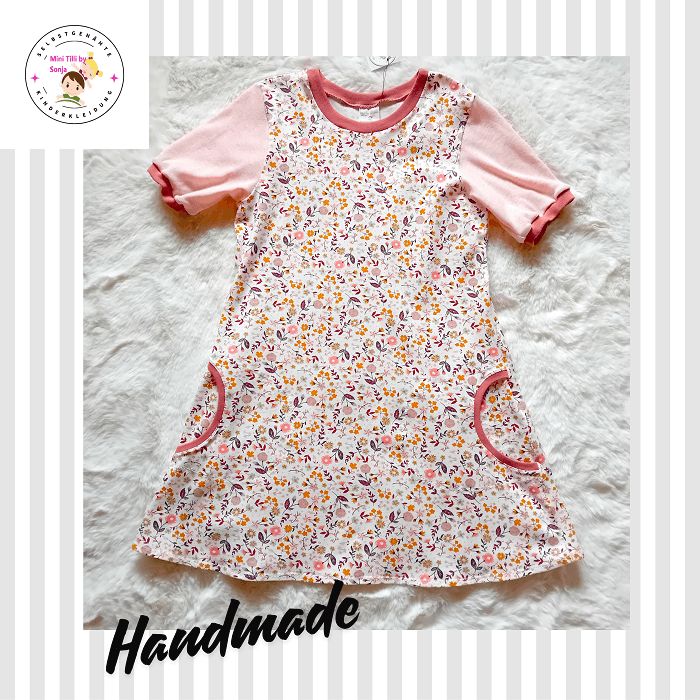 Kinderkleid Sommerkleid KLEINE BLUMEN in Gr. 116 und 140