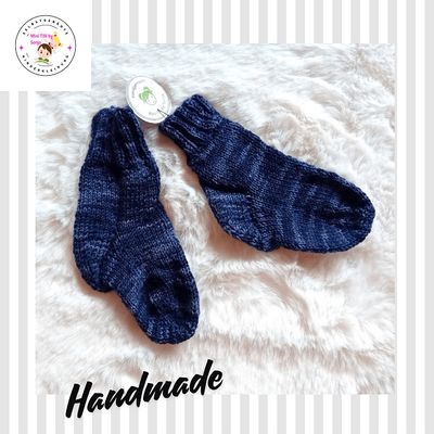 handgestrickte Babysocken blau meliert in Gr. 19/20