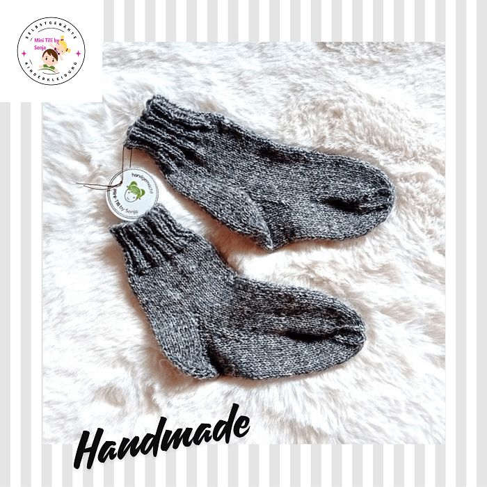 handgestrickte Kindersocken grau in Gr. 22/23