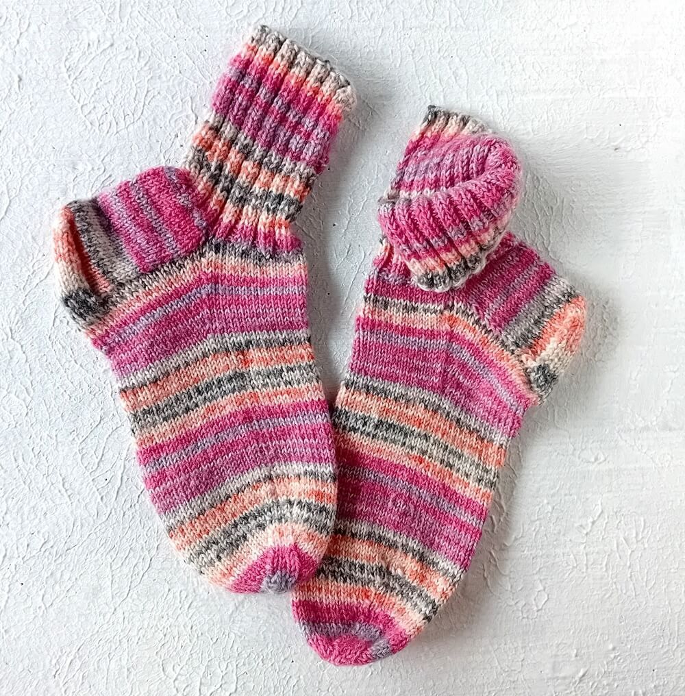 handgestrickte Damensocken rosa gestreift in Gr. 37/38