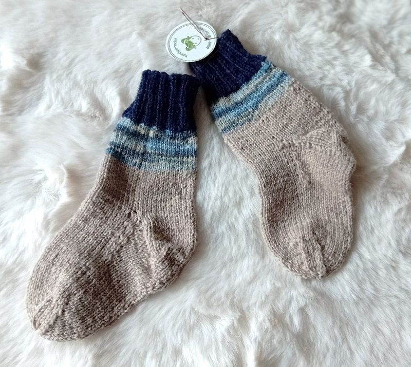 handgestrickte Kindersocken beige blau in Gr. 21/22