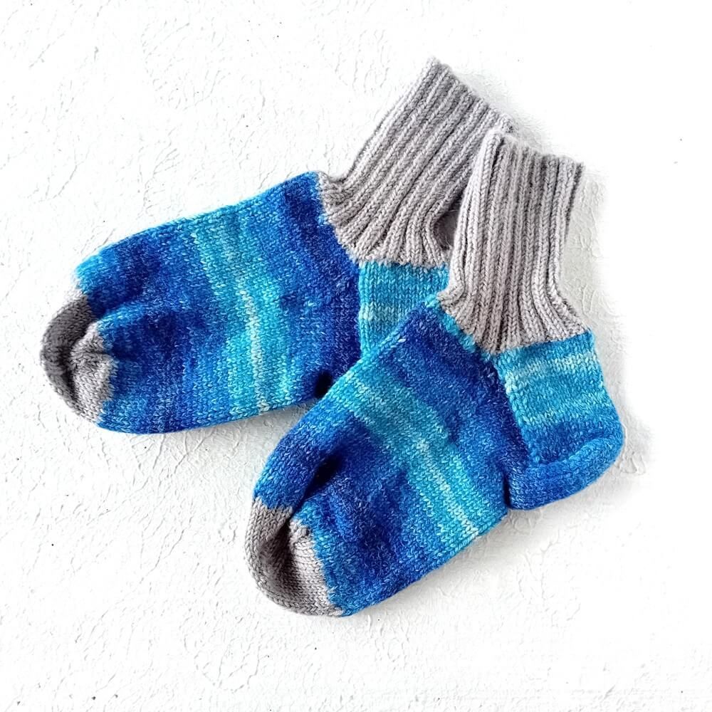 handgestrickte Damensocken blau grau in Gr. 36/37