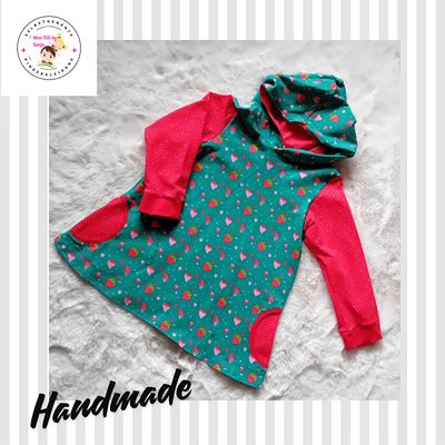 Kapuzenpullover Kinder Hoodie ERDBEEREN in Gr. 92 und 116