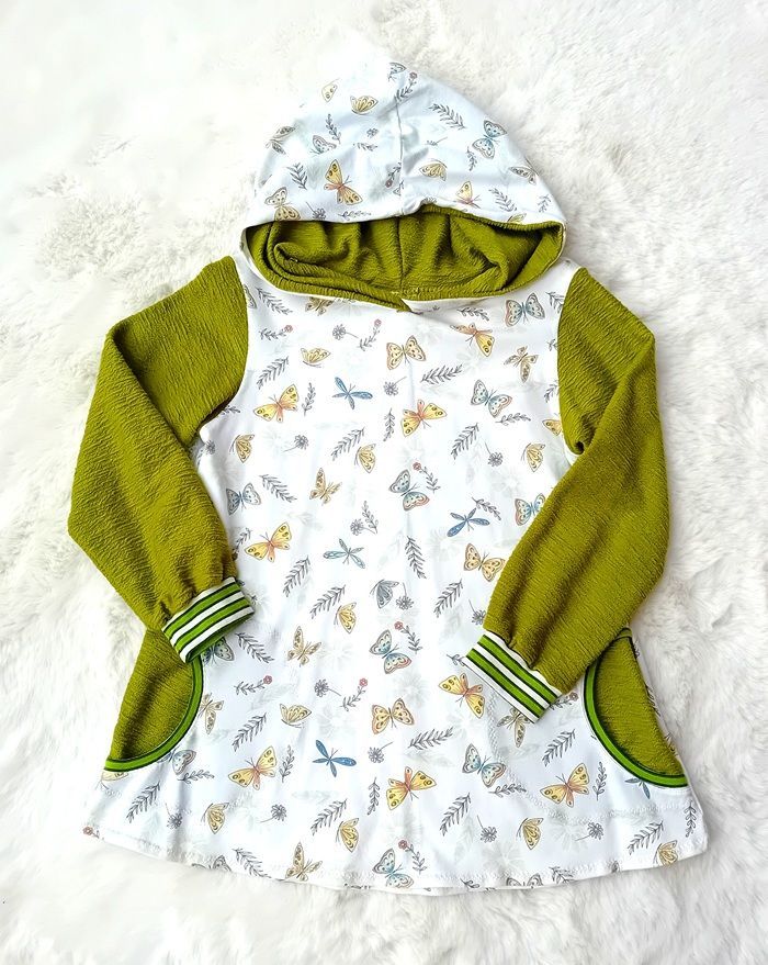 Kapuzenpullover Kinder Hoodie SCHMETTERLINGE in Gr. 122