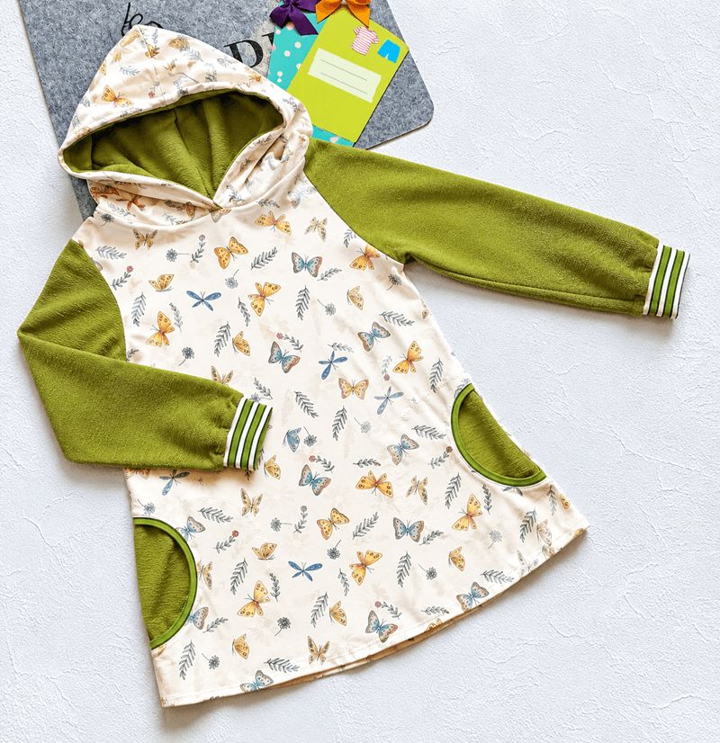 Kapuzenpullover Kinder Hoodie SCHMETTERLINGE in Gr. 122