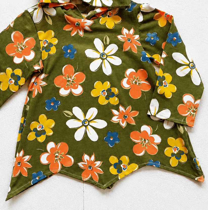 Zipfelpullover Kinder BLUMEN RETRO in Gr. 128