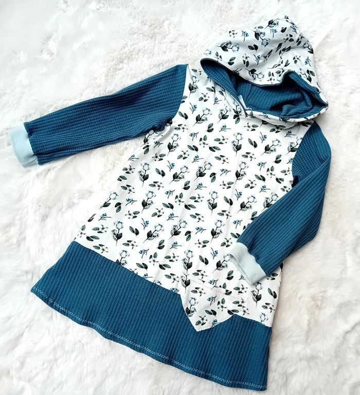 Kapuzenkleid Kinder langarm ROSEN in Gr. 98