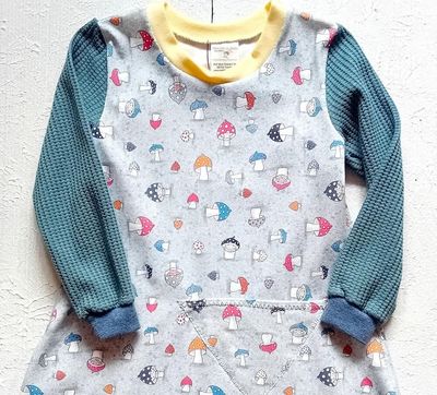 Kinderkleid langarm PILZEWIESE in Gr. 98