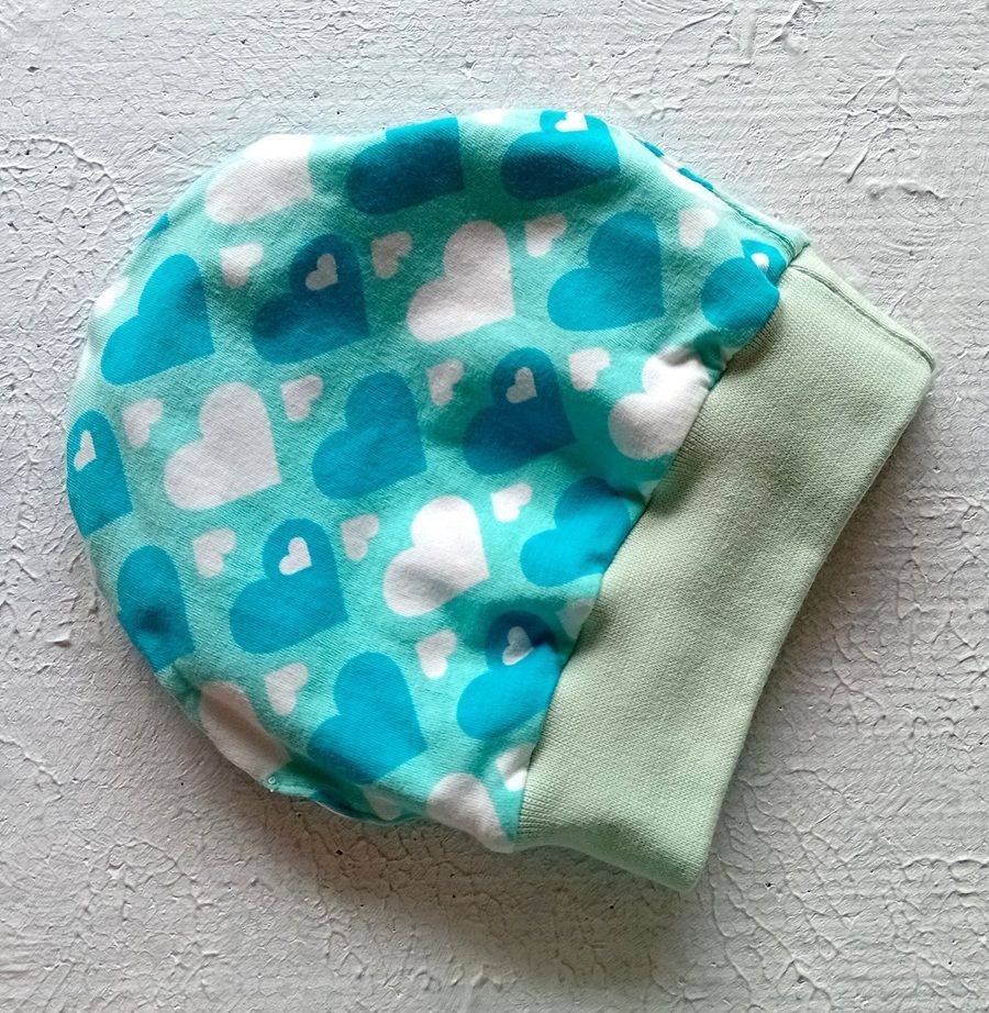 Baby Beanie  COSMOPARTY HERZEN 0-6 Monate