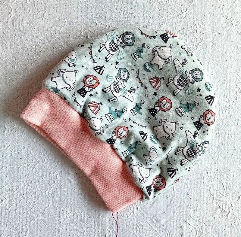 Baby Beanie  ZIRKUS STERNE / 0-6 Monate