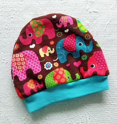 Baby Beanie ELEFANTEN PUNKTE / 6-9 Monate Baby Beanie ELEFANTEN PUNKTE / 6-9 Monate