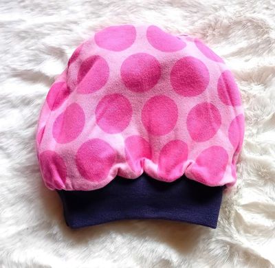 Baby Beanie  PUNKTETANZ / 6-9 Monate