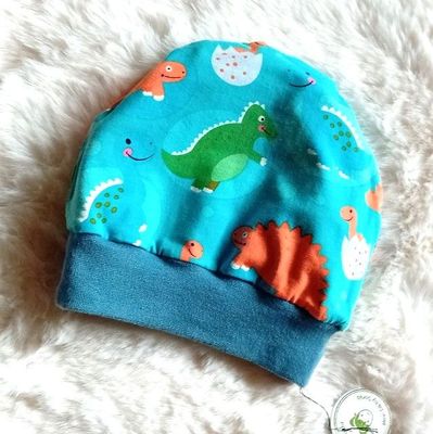 Baby Beanie DINOS FUSSBALL  / 6-9 Monate