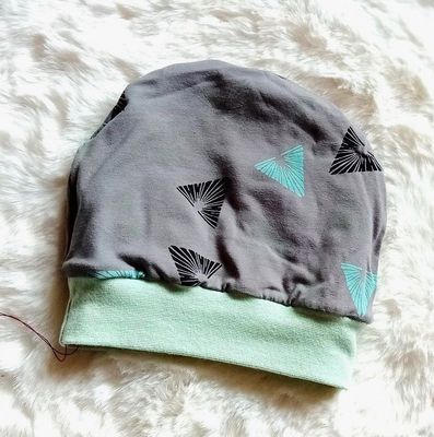 Baby Beanie KATZEN DREIECKE / 9-12 Monate