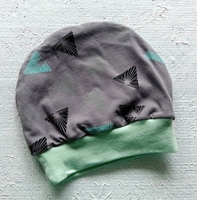 Baby Beanie  KATZEN DREIECKE / 9-12 Monate