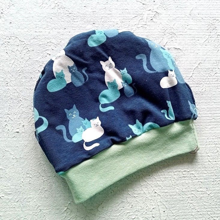 Baby Beanie  KATZEN DREIECKE / 9-12 Monate